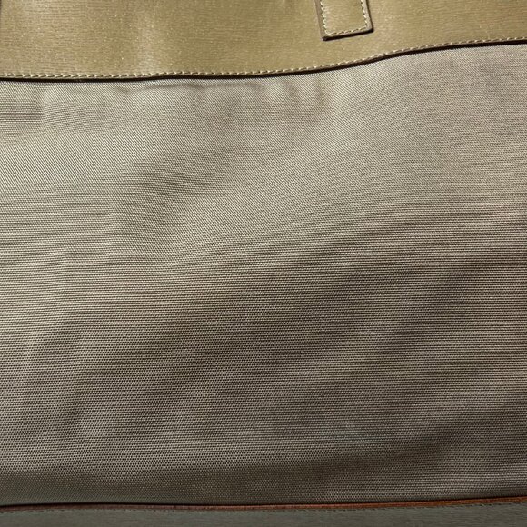 Gucci Women’s Olive Green Canvas Tote Bag - Picture 3 of 10